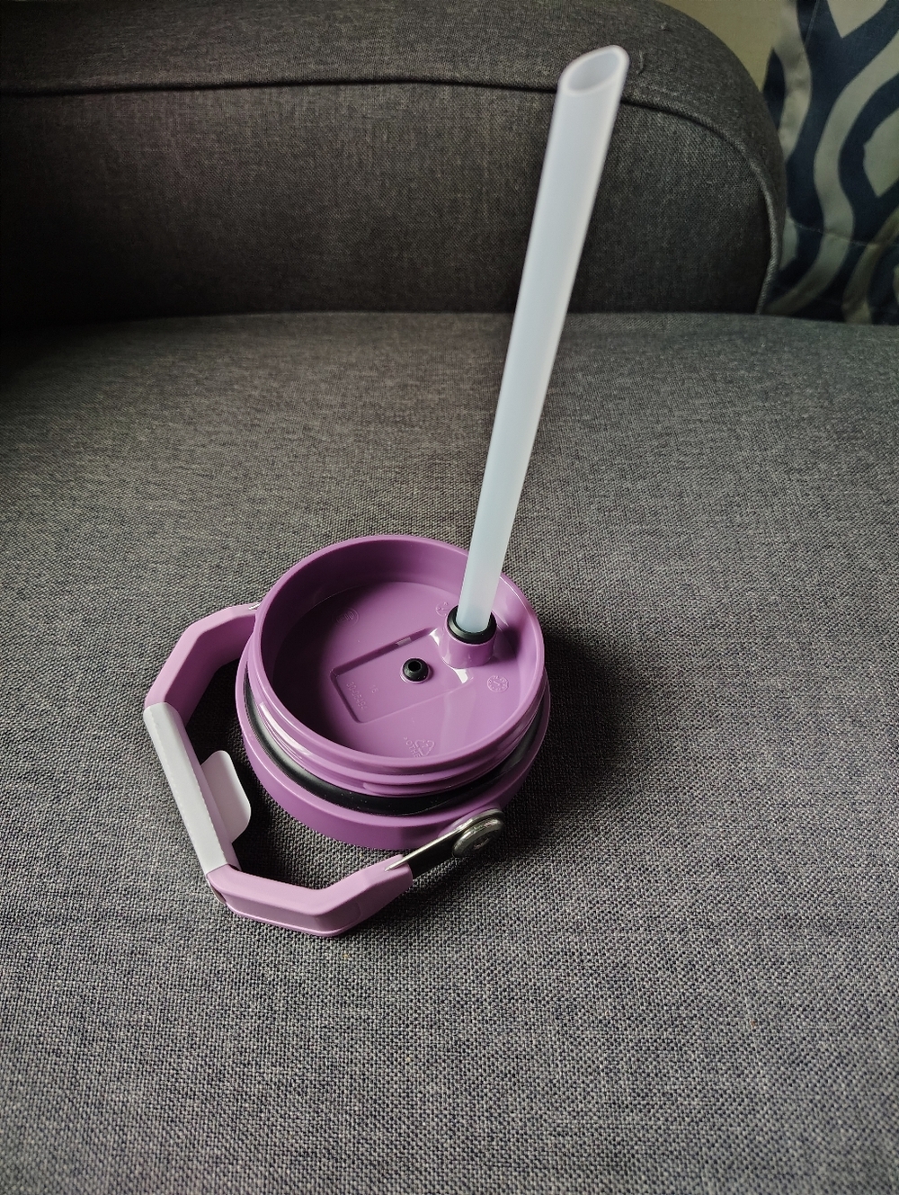 Stanley IceFlow Flip Straw Tumbler 20z NEW - Picture 7 of 9